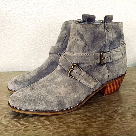 Cole Haan Grand OS Gray Suede Buckle Ankle Boots 9.5 - Picture 1 of 8